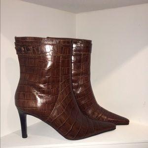 **SALE**Ralph Lauren brown alligator boots