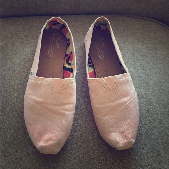Toms size 10