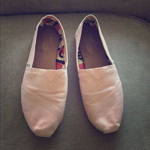 Toms size 10