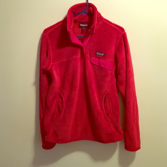 Patagonia Other - Patagonia Snap T in Red
