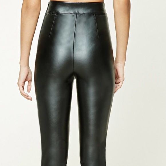 💋Faux Leather Skinny Leggings - Picture 3 of 3