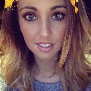 Meet your Posher, Michaela