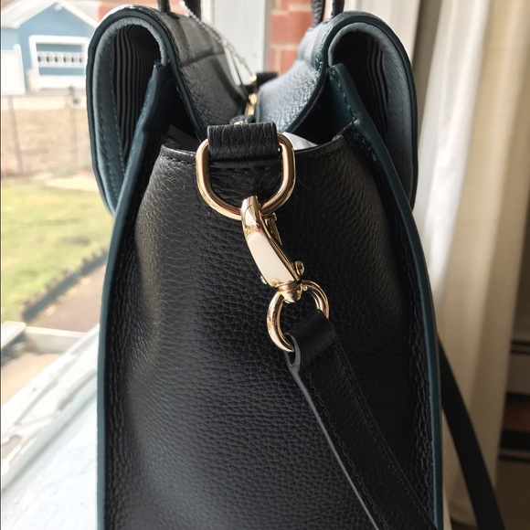 Kate Spade 🖤 - Picture 4 of 4