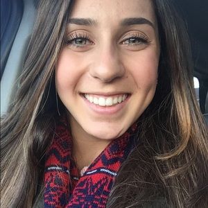 Meet your Posher, Merissa