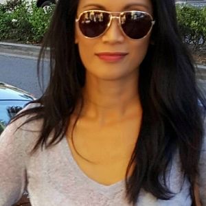 Meet your Posher, Rhia