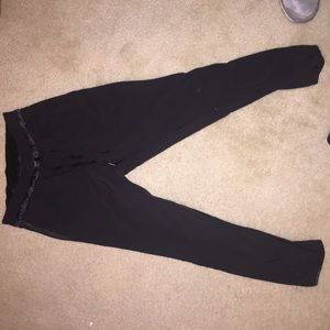 Lululemon navy blue joggers size 4 never worn