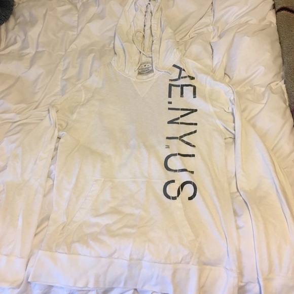 American eagle t shirt hoodie