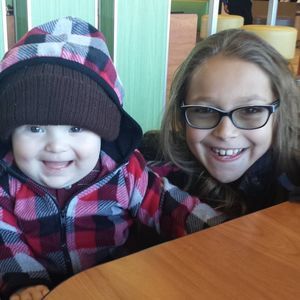 Meet your Posher, Esmeralda