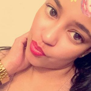 Meet your Posher, Ana