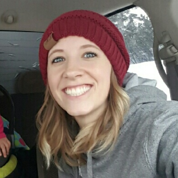 Meet your Posher, Hannah - Picture 1 of 1