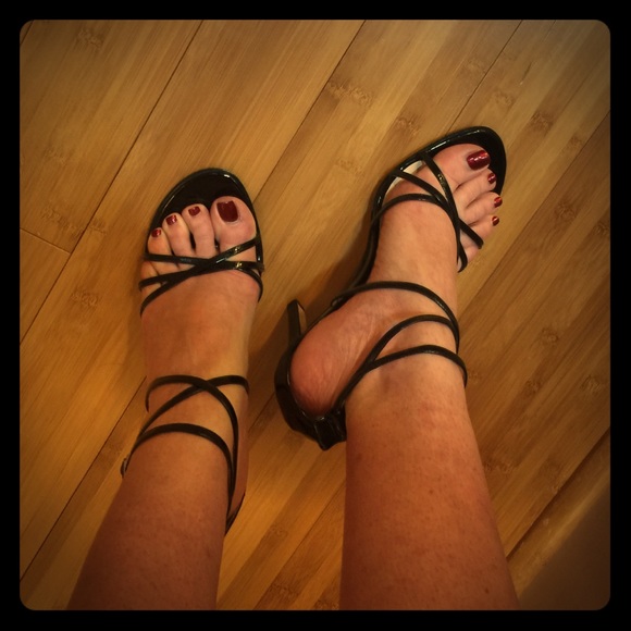 Bebe sexy strappy heels sz 8