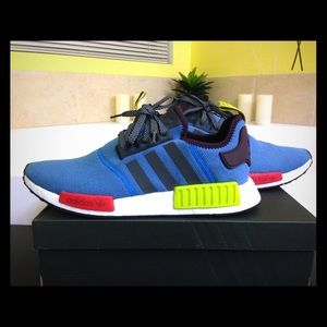 ADIDAS NMD R1 viLLA EXCLUSIVE
