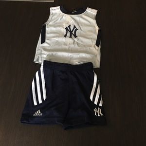 Matching Yankee set