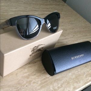 New Burberry Black and Clear sunnies