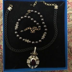 Heidi Daus 2 necklace set.