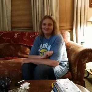 Meet your Posher, Julie