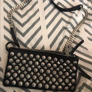 Ash crossbody chain bag