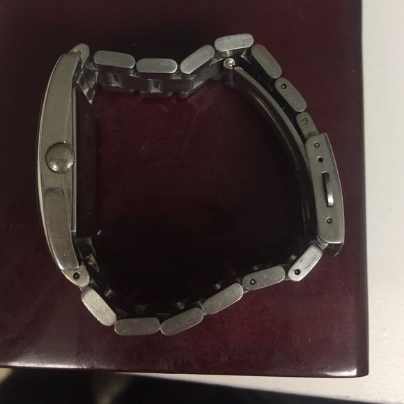 Guess watch - Picture 3 of 3