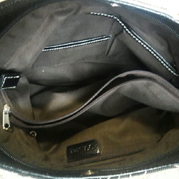 GG...ing Handbag - Picture 3 of 4