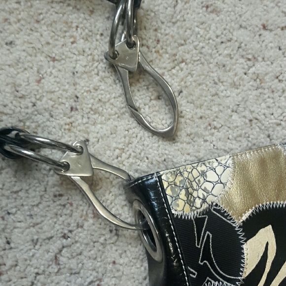 GG...ing Handbag - Picture 4 of 4