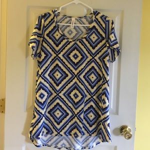 Lularoe Classic Tee
