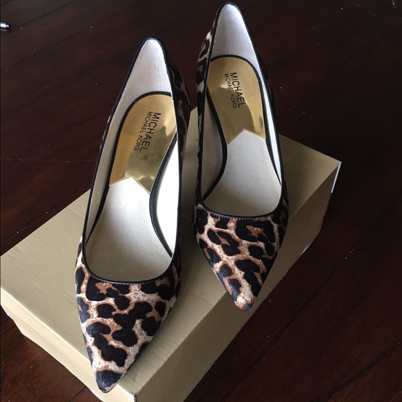 KORS Michael Kors Shoes - Small leapord heels