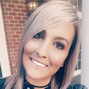 Meet your Posher, Breanna