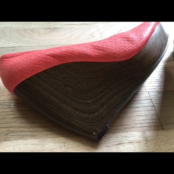 Jessica Simpson wedges - Picture 3 of 4