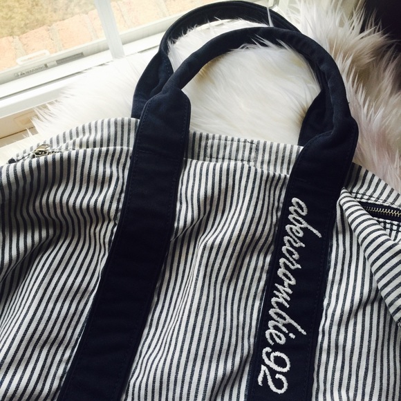 Abercrombie & Fitch Duffle Bag