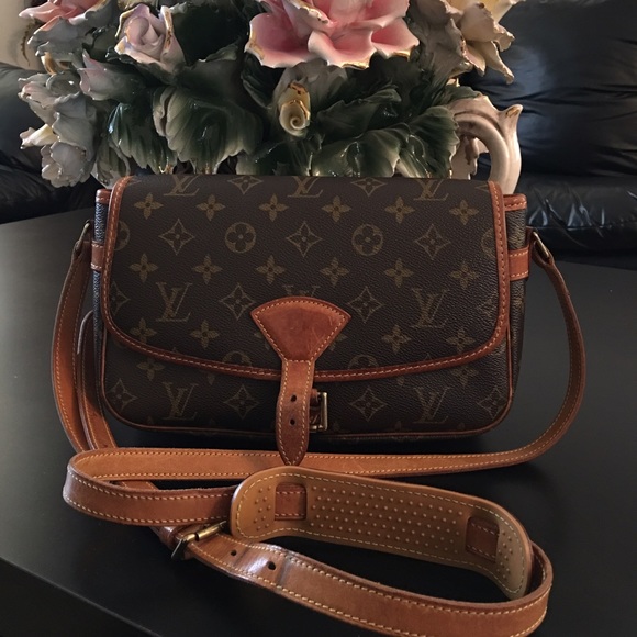 Louis Vuitton Sologne