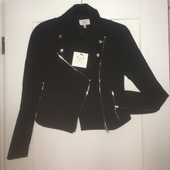 Black blazer with silver Zipper