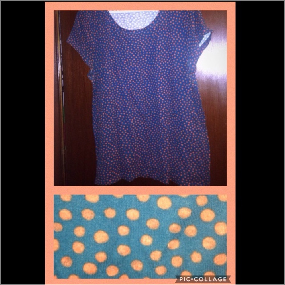 Polka dot tee from Daisy Fuentes. Size 1x.