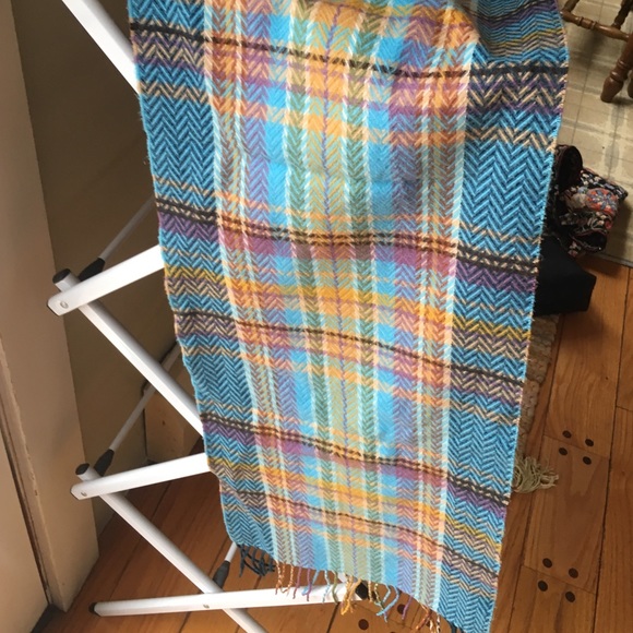 Brand new scarf