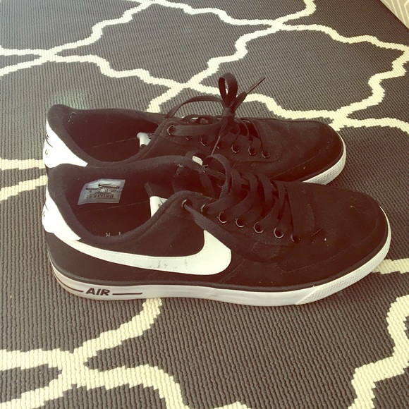 Black Nike Airforce 1AC