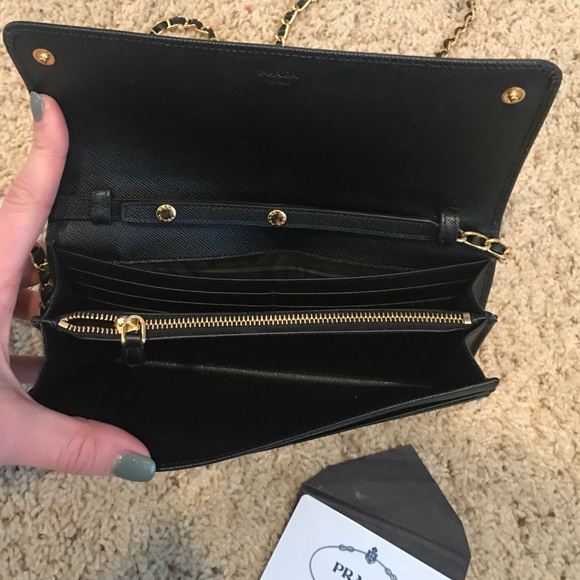 Prada convertible shoulder bag - Picture 3 of 4