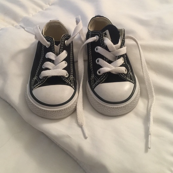 Toddler boys chuck taylors