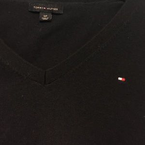 Woman's Tommy Hilfiger v neck sweater