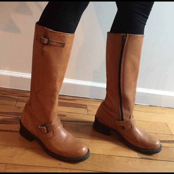 Frye camel colored boots. Previously worn. Size 9