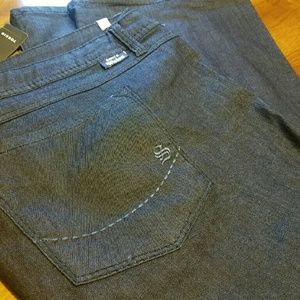 BNWOT Torrid 26 short Boot Cut Stretch Jeans