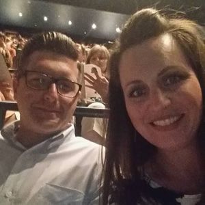 Meet your Posher, Dana