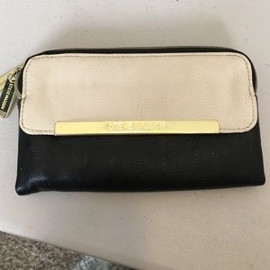 Steve Madden wallet