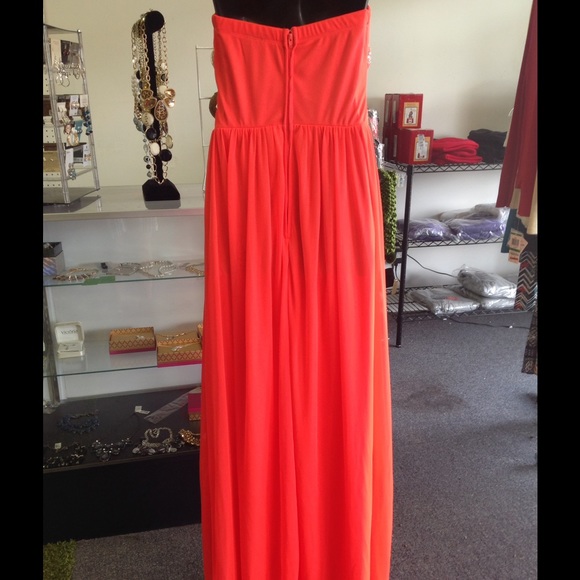 Trixxi dress - Picture 3 of 4