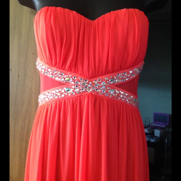 Trixxi dress - Picture 4 of 4