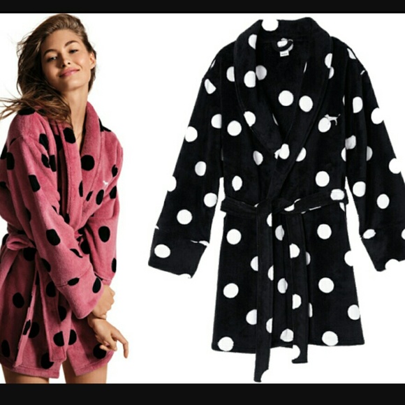 PINK Victoria's Secret Other - ON HOLD FOR NIKOLE - VS PINK FUZZY ROBE