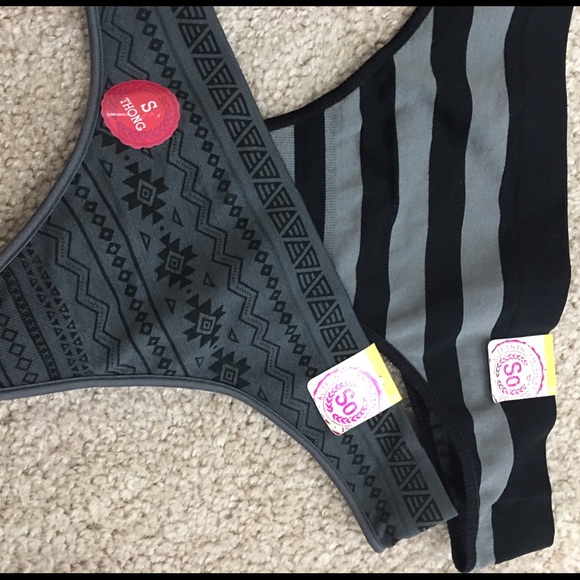 NWT Victoria's Secret sport Sports bra XS& undies - Picture 3 of 3