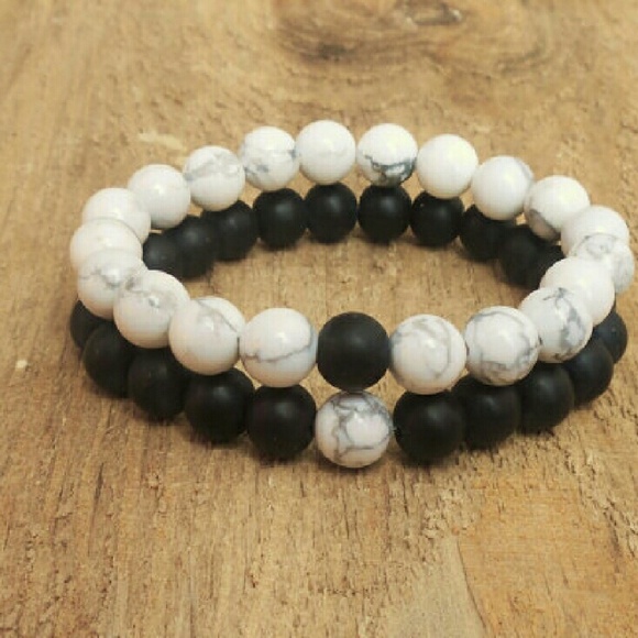 "Distance friendship/couple bead bracelets