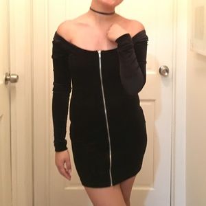 Velvet black zip dress