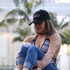 Life goes on black cap