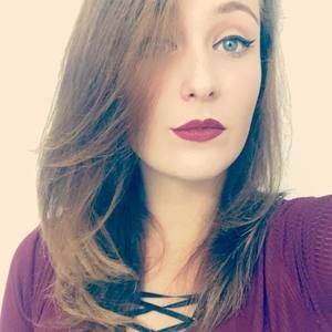 Meet your Posher, Claire