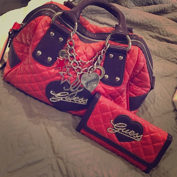 Guess bag and wallet
